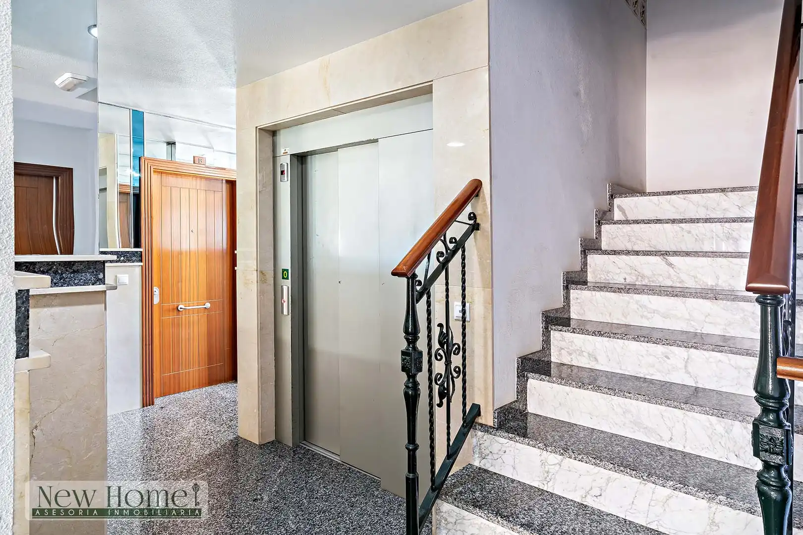 Flat for sale in Roquetas de Mar  with Terrace, Swimming Pool and Furnished