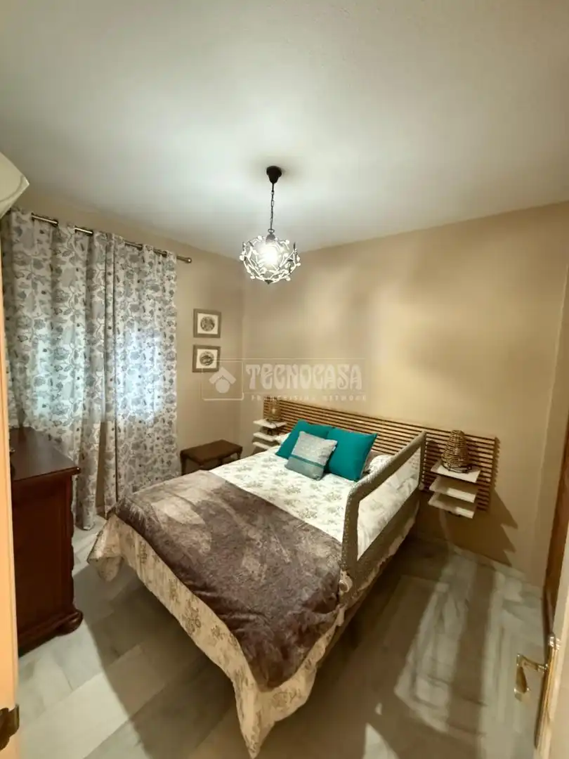 Detached homes for sale in Colores - Entreparques