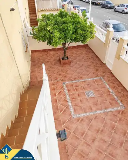 Terrassa de Pis en venda en Torrevieja amb Terrassa, Moblat i Piscina comunitària
