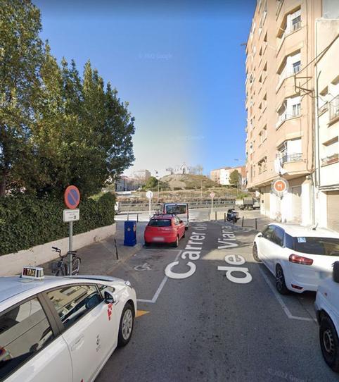 Foto 2 de Casa adosada en venda a Can Boada, Barcelona