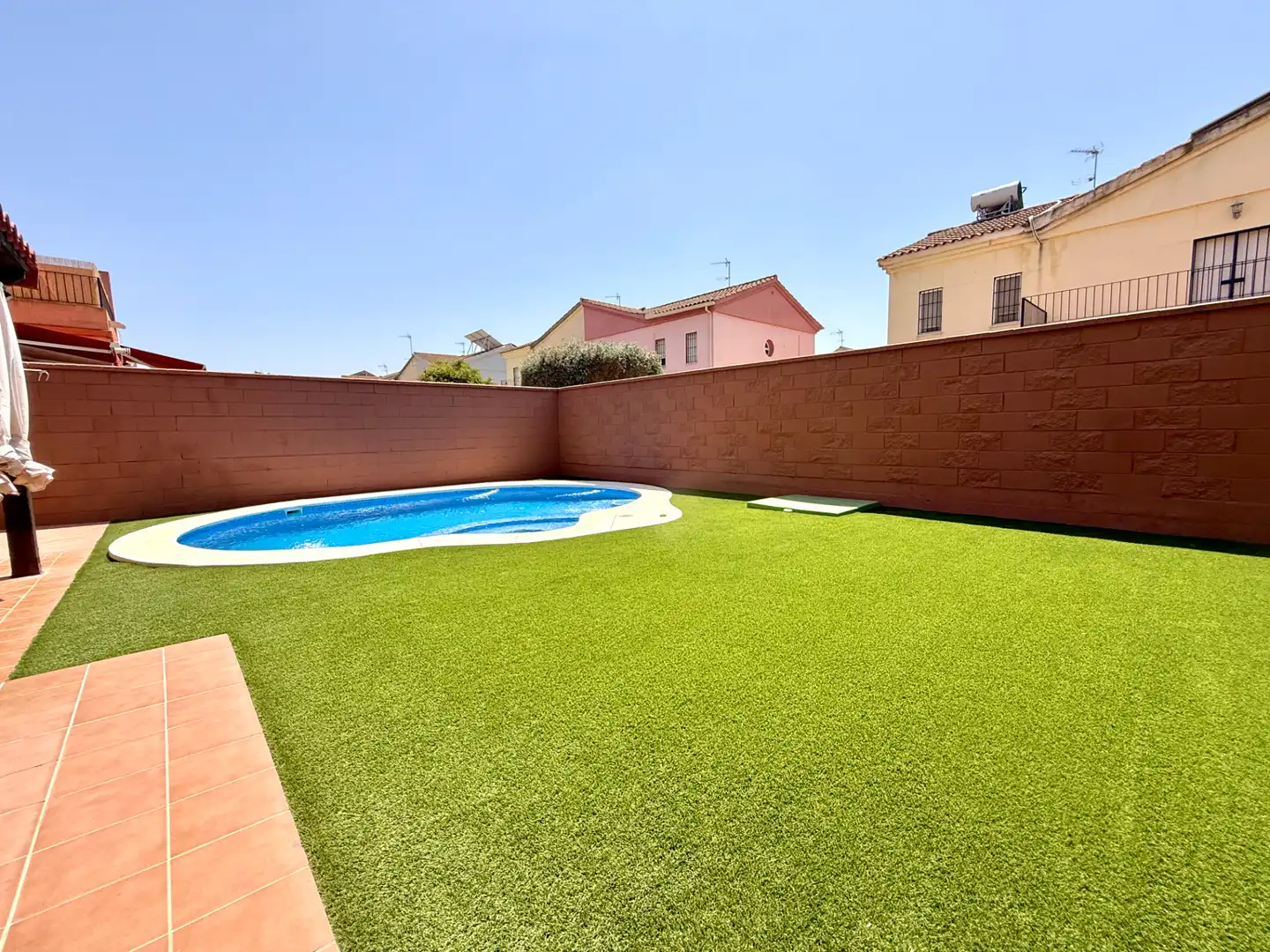 Piscina de Casa adosada en venda en Espartinas amb Jardí privat, Terrassa i Piscina