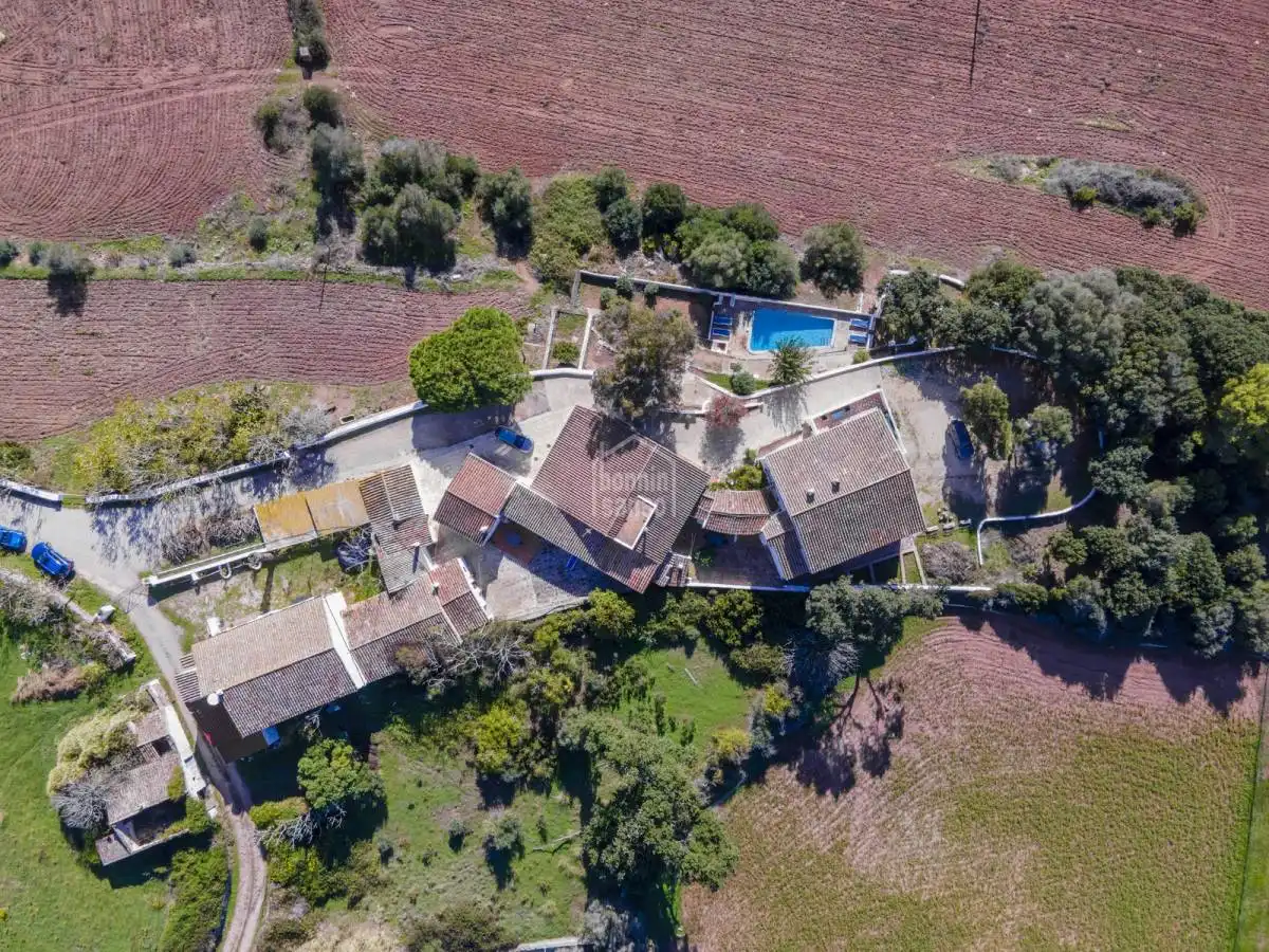 Casa rústica amb piscina en venda a Ferreries poble, imagen 58