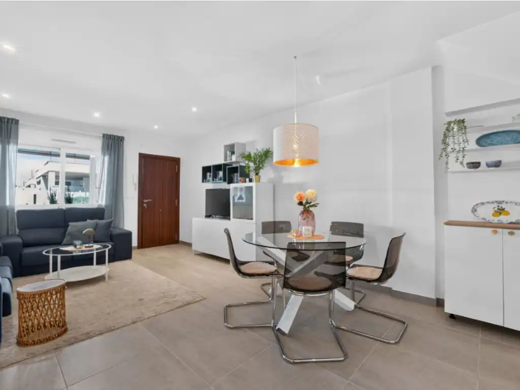 Apartamento con piscina en venta en Calle Gines Saura Sanchez, imagen 16