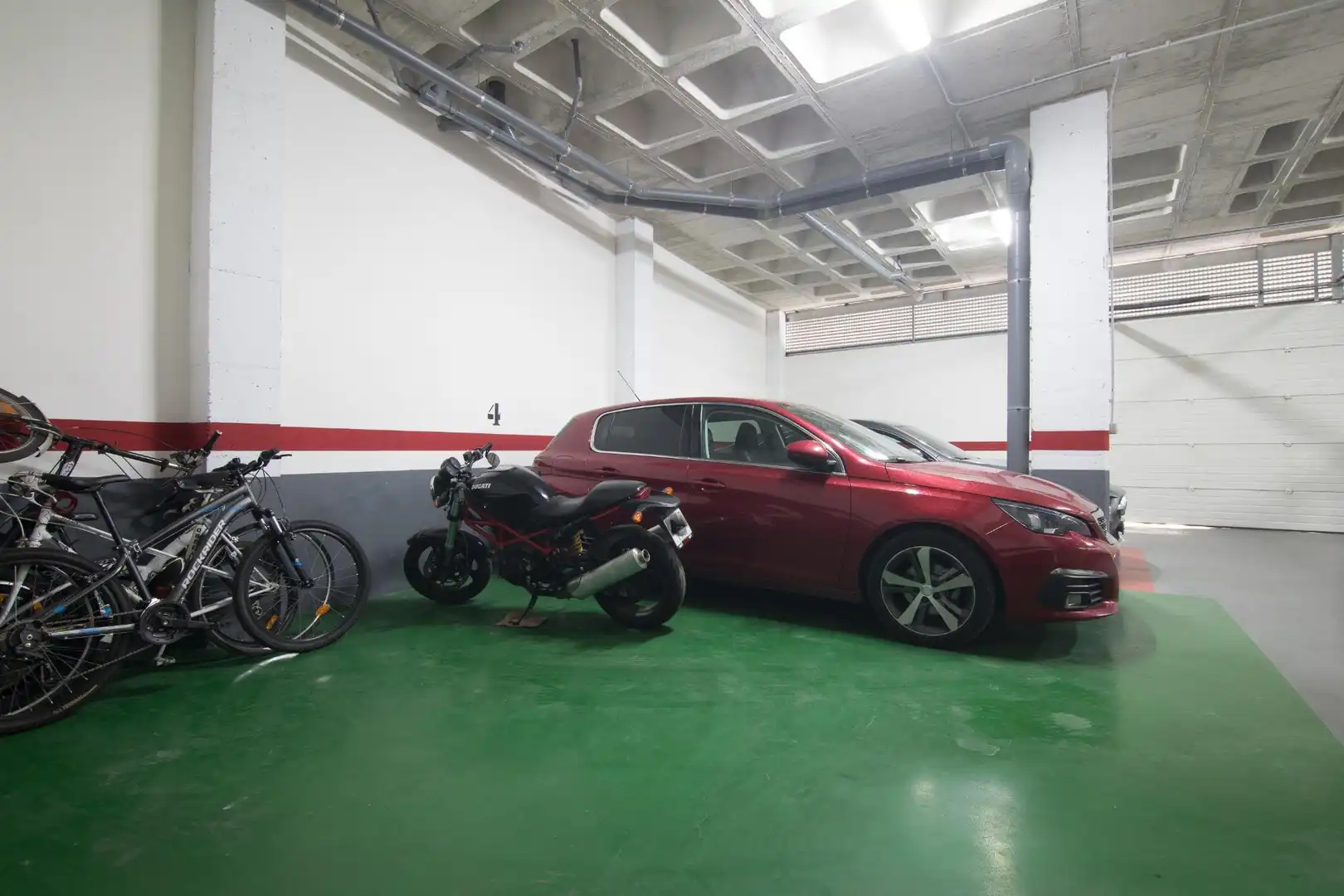 Parking of Flat for sale in Elche / Elx  with Air Conditioner, Heating and Storage room