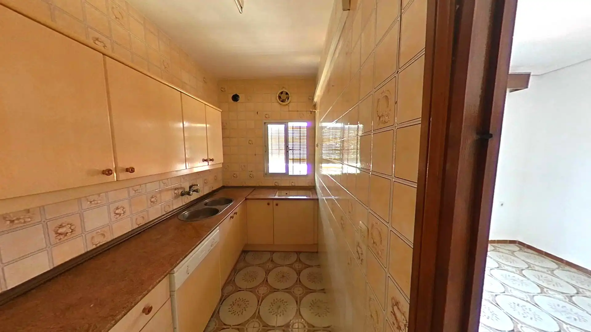 Cocina de Piso en venta en Sevilla con Aire acondicionado