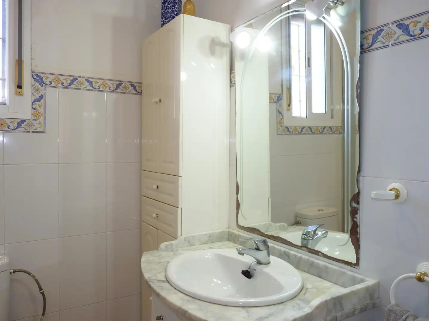 Bathroom of Houses for sale in Montellano  with Air Conditioner, Heating and Private garden