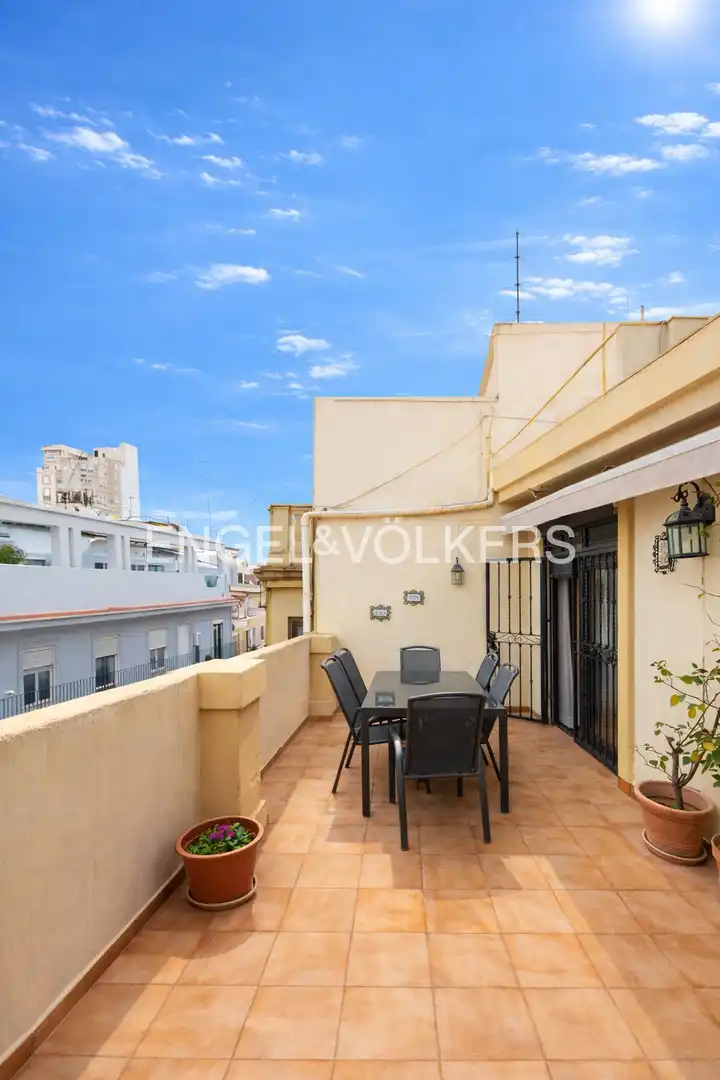 Terrasse von Dachboden zum Verkauf in Valencia mit Klimaanlage, Heizung und Parkett