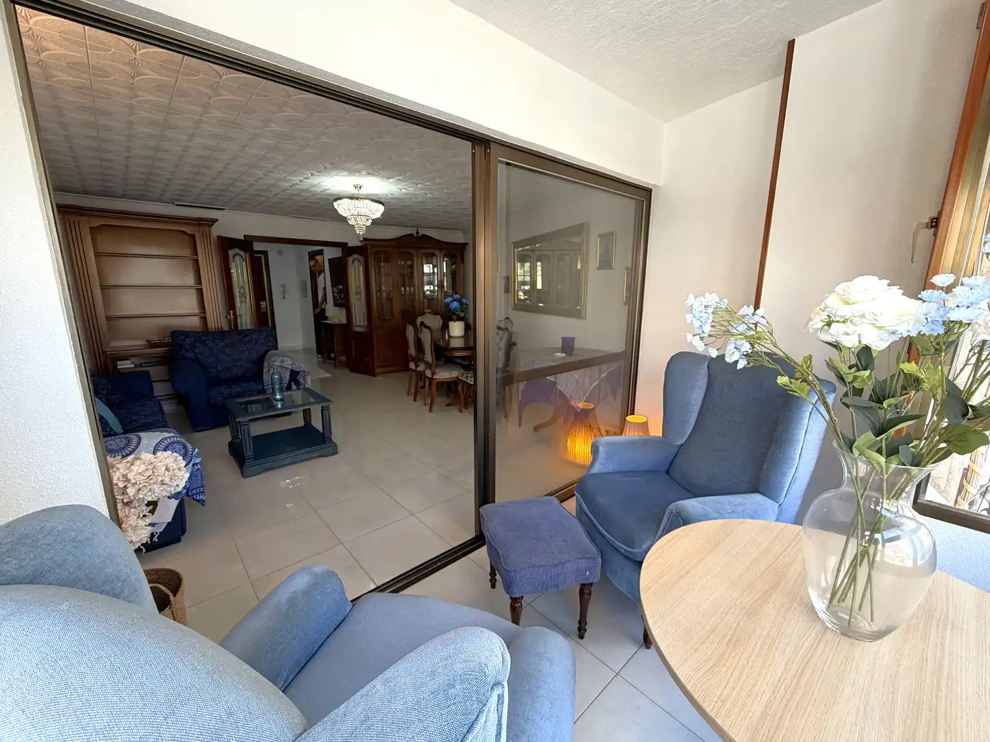 Sala de estar de Piso de alquiler en Alicante / Alacant con Aire acondicionado, Terraza y Amueblado
