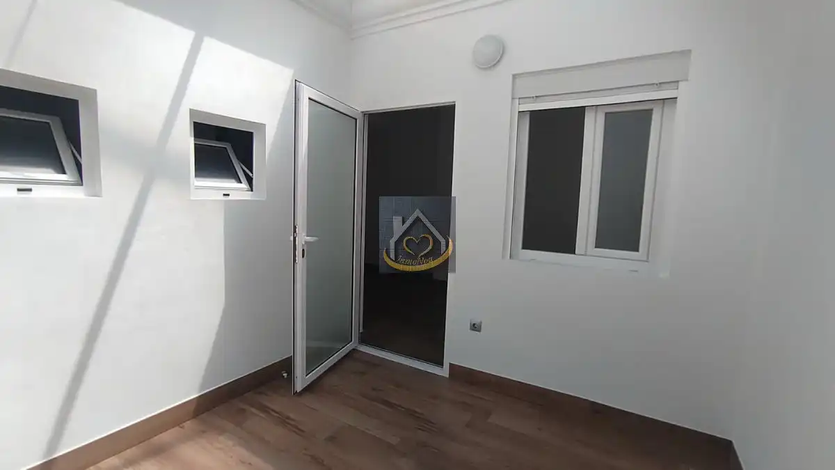 Office for rent in Cartaya  with Air Conditioner and Balcony