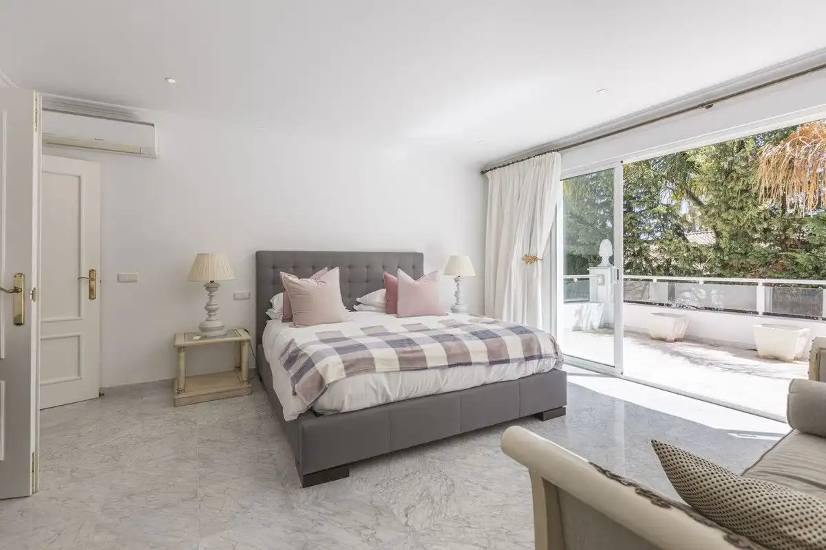 Dormitori de Casa o xalet en venda en Mijas amb Terrassa i Piscina comunitària