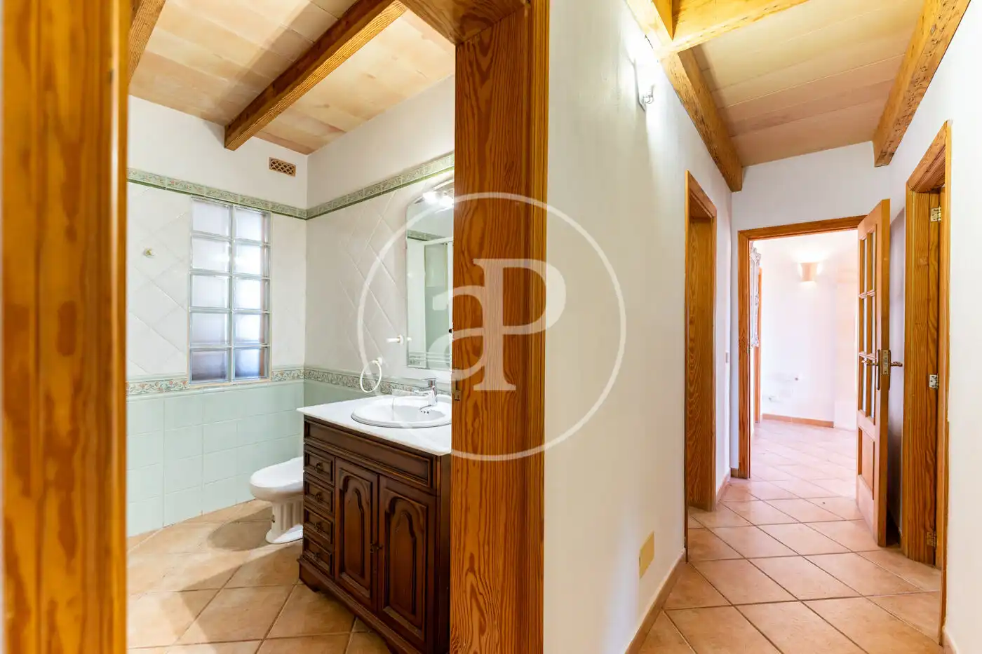 Bathroom of Houses for rent in Sencelles  with Air Conditioner, Heating and Private garden
