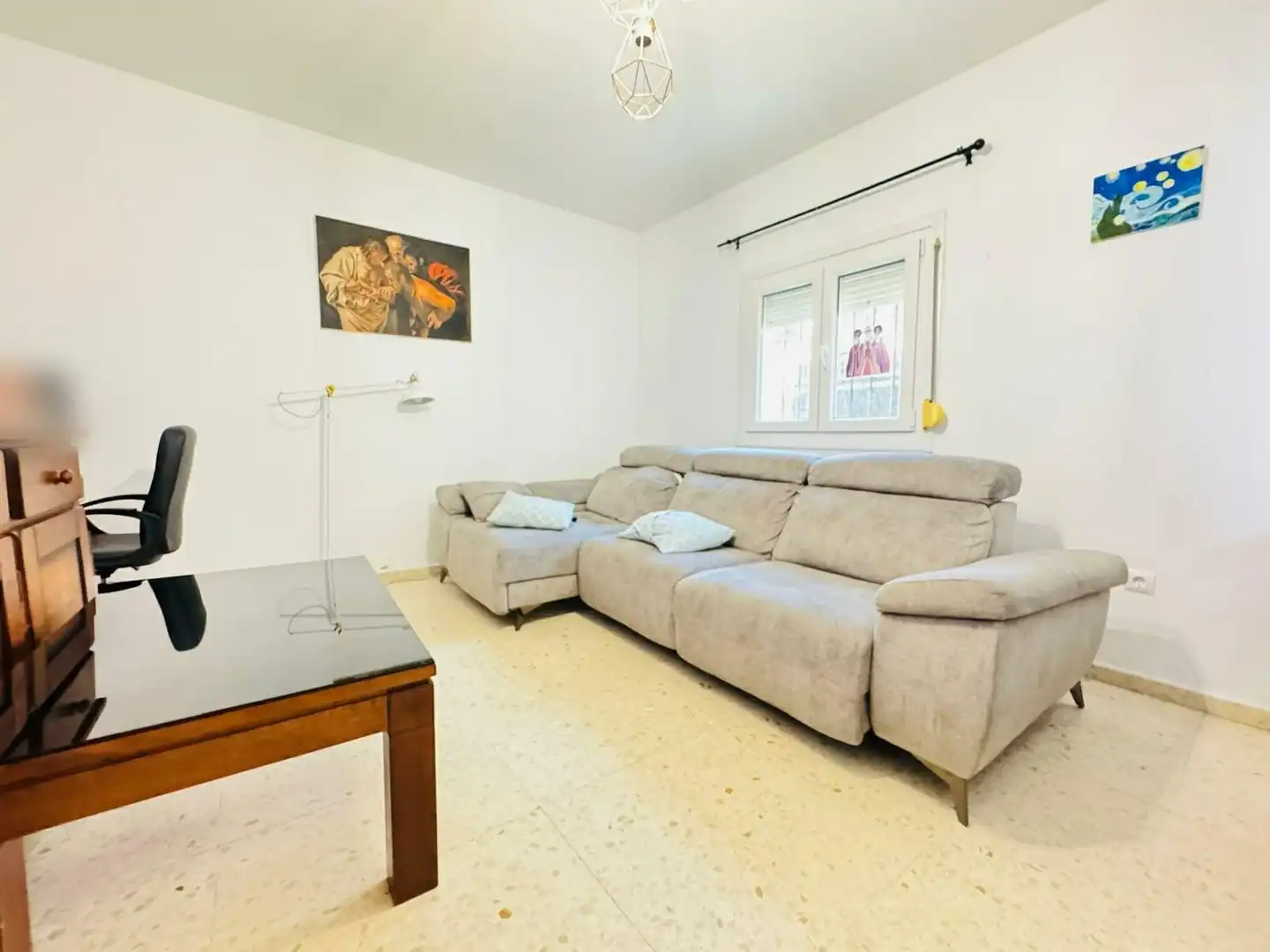Living room of Houses for sale in Algeciras  with Storage room
