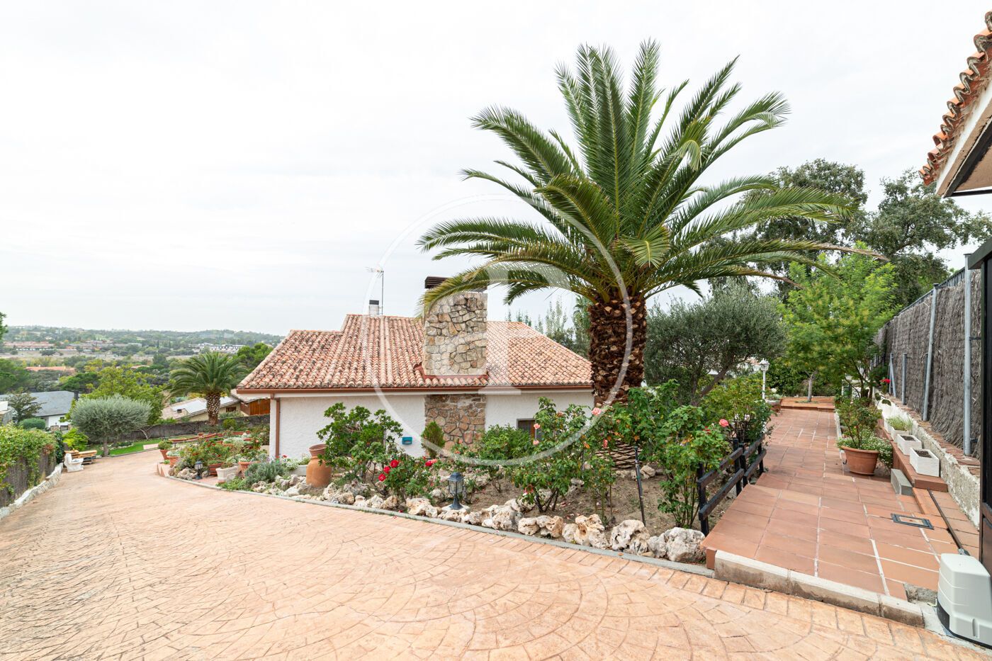 Vista exterior de Casa o xalet en venda en Algete amb Aire condicionat, Calefacció i Jardí privat