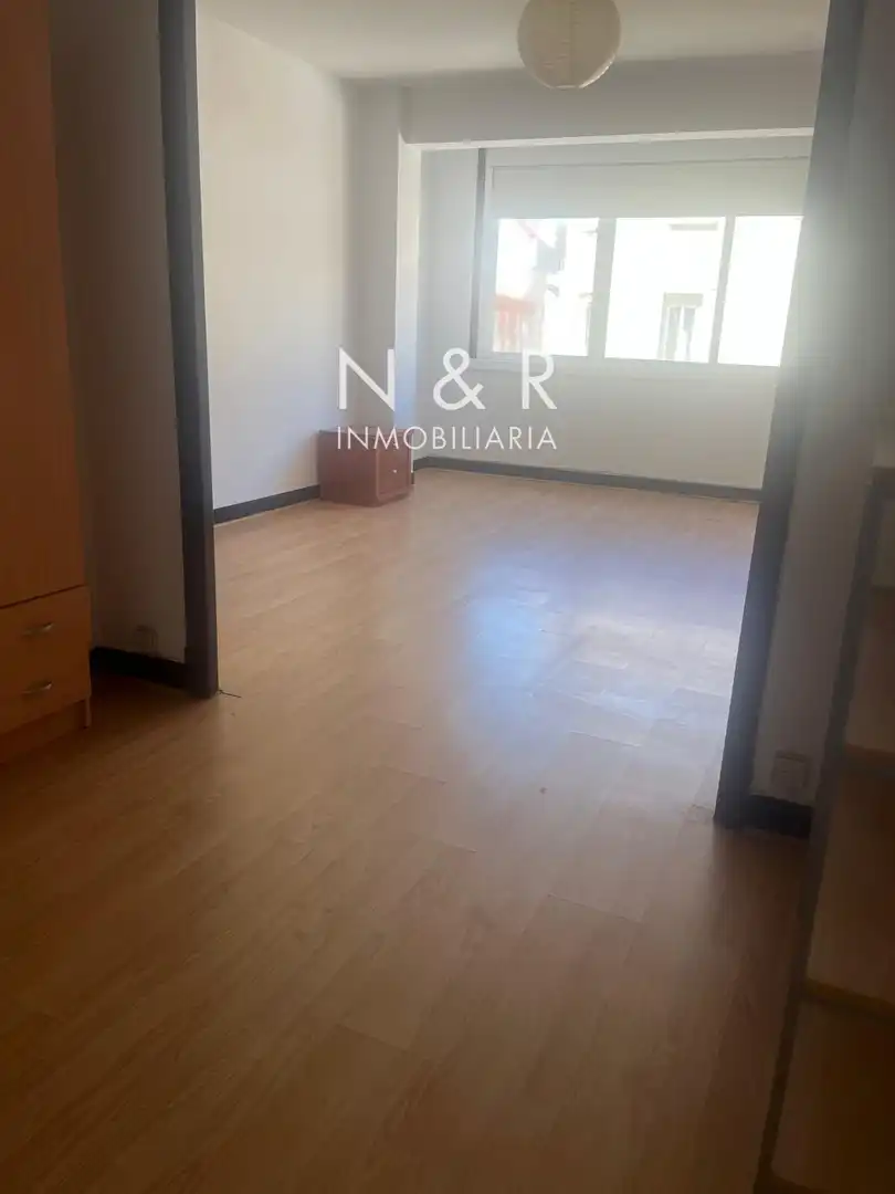 Piso en venta en A Coruña Capital  con Trastero