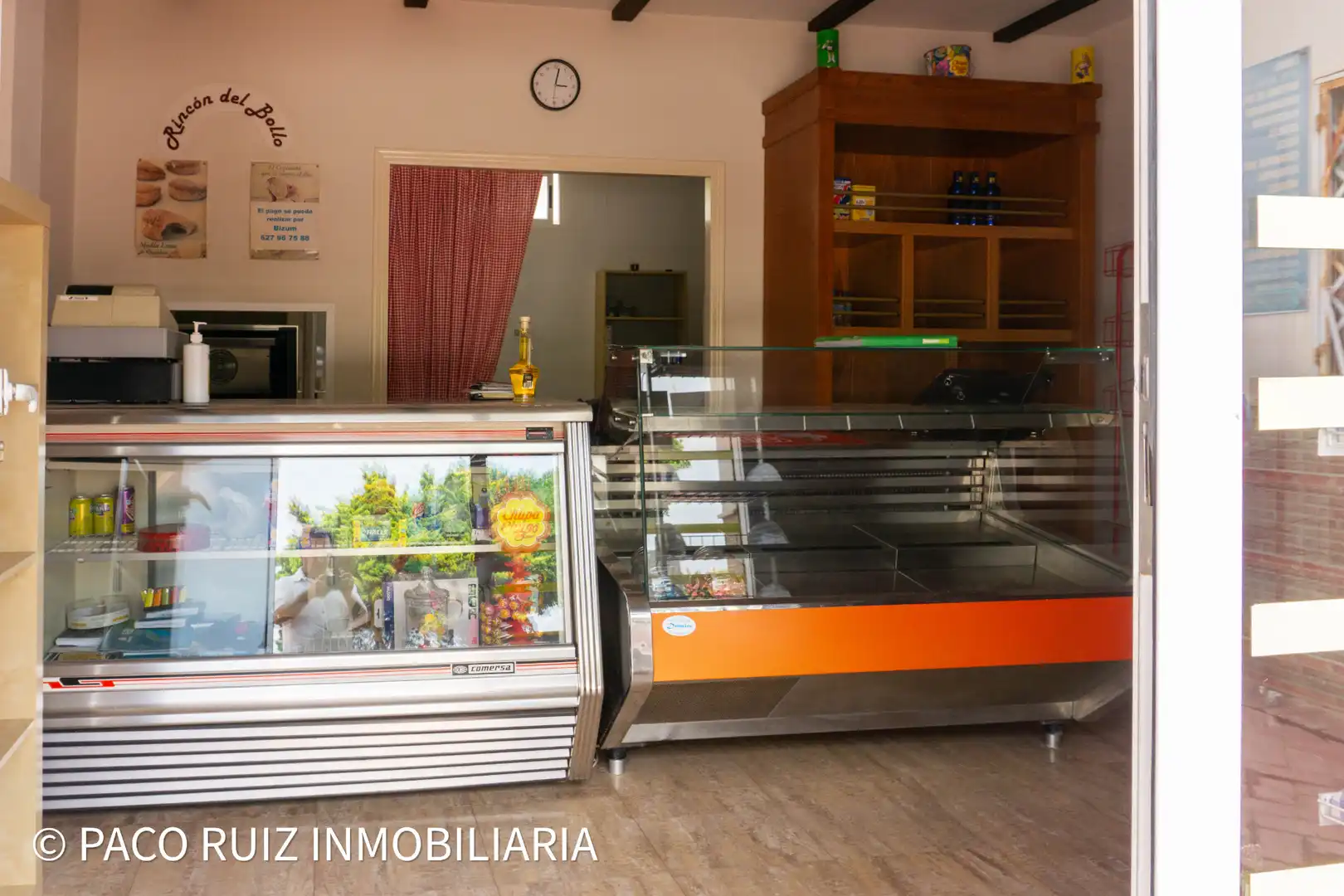 Local en venda en Almería amb Aire condicionat i Moblat