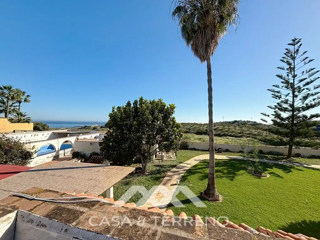 Terrassa de Casa o xalet en venda en Vélez-Málaga amb Aire condicionat, Jardí privat i Terrassa