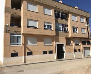 Vista exterior de Apartament en venda en La Roda amb Balcó