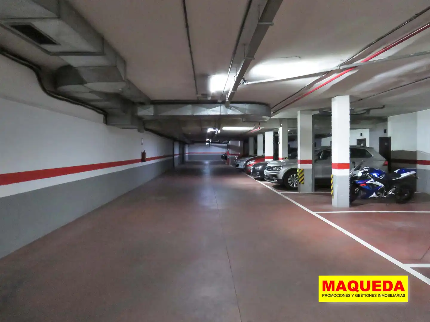 Parkplatz von Maisonette zum Verkauf in Alcorcón mit Klimaanlage, Heizung und Parkett