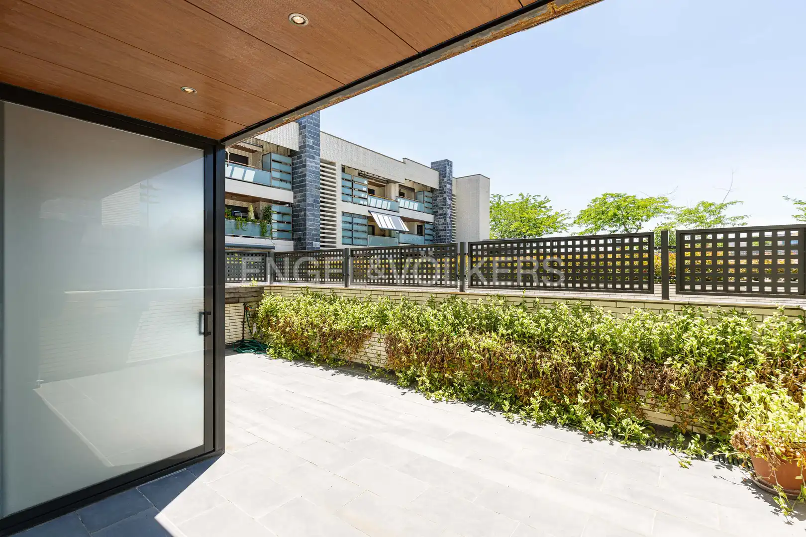 Terrassa de Pis de lloguer en Las Rozas de Madrid amb Aire condicionat, Calefacció i Jardí privat