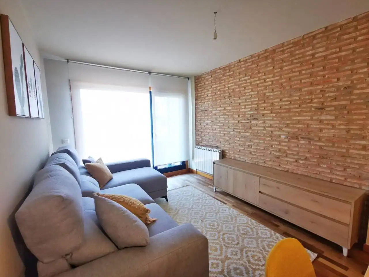 Flat for rent in Calle rosalia de castro, Salvaterra de Miño