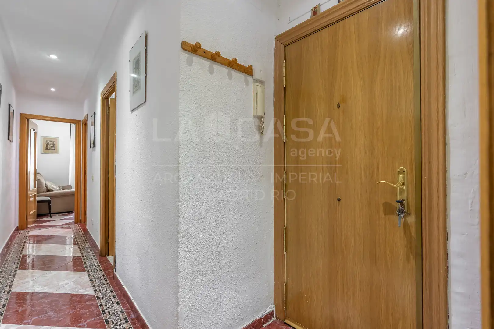 Flat for sale in Madrid  with Air Conditioner, Heating and Balcony