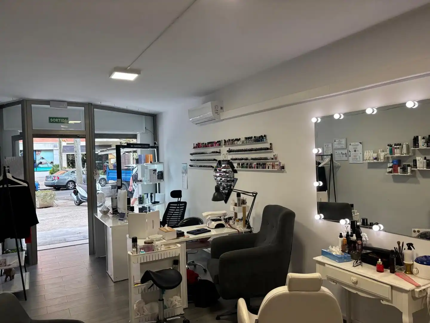 Business premises for sale in Barcelona 50, imagen 6