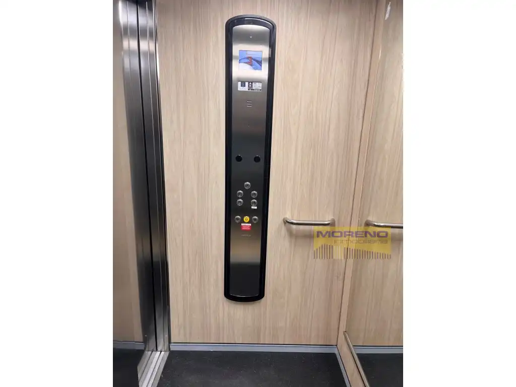 Flat with lift for sale in Sarria, imagen 13
