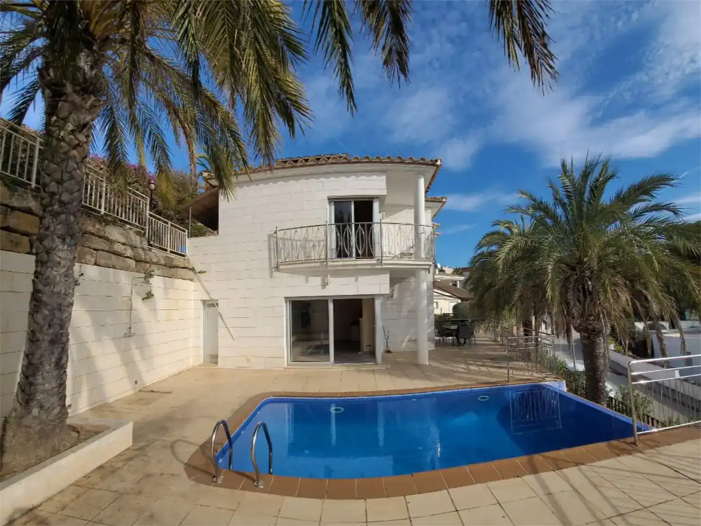 Vista exterior de Casa o chalet en venta en Lloret de Mar con Aire acondicionado, Piscina y Balcón