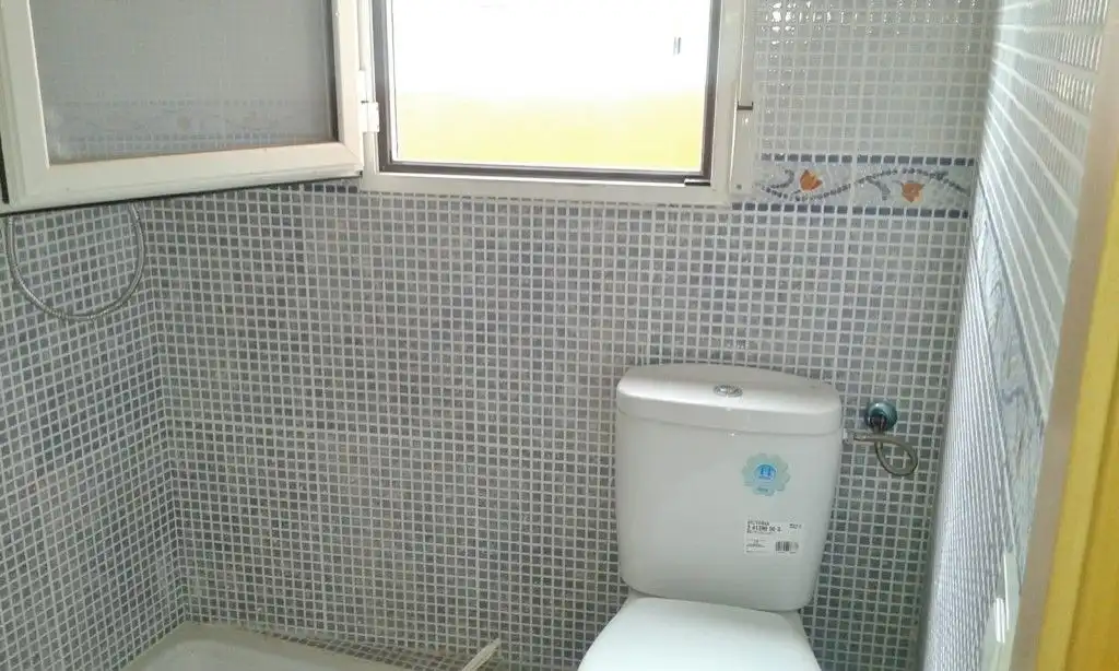 Baño de Casa adosada en venta en Toràs con Terraza, Trastero y Horno