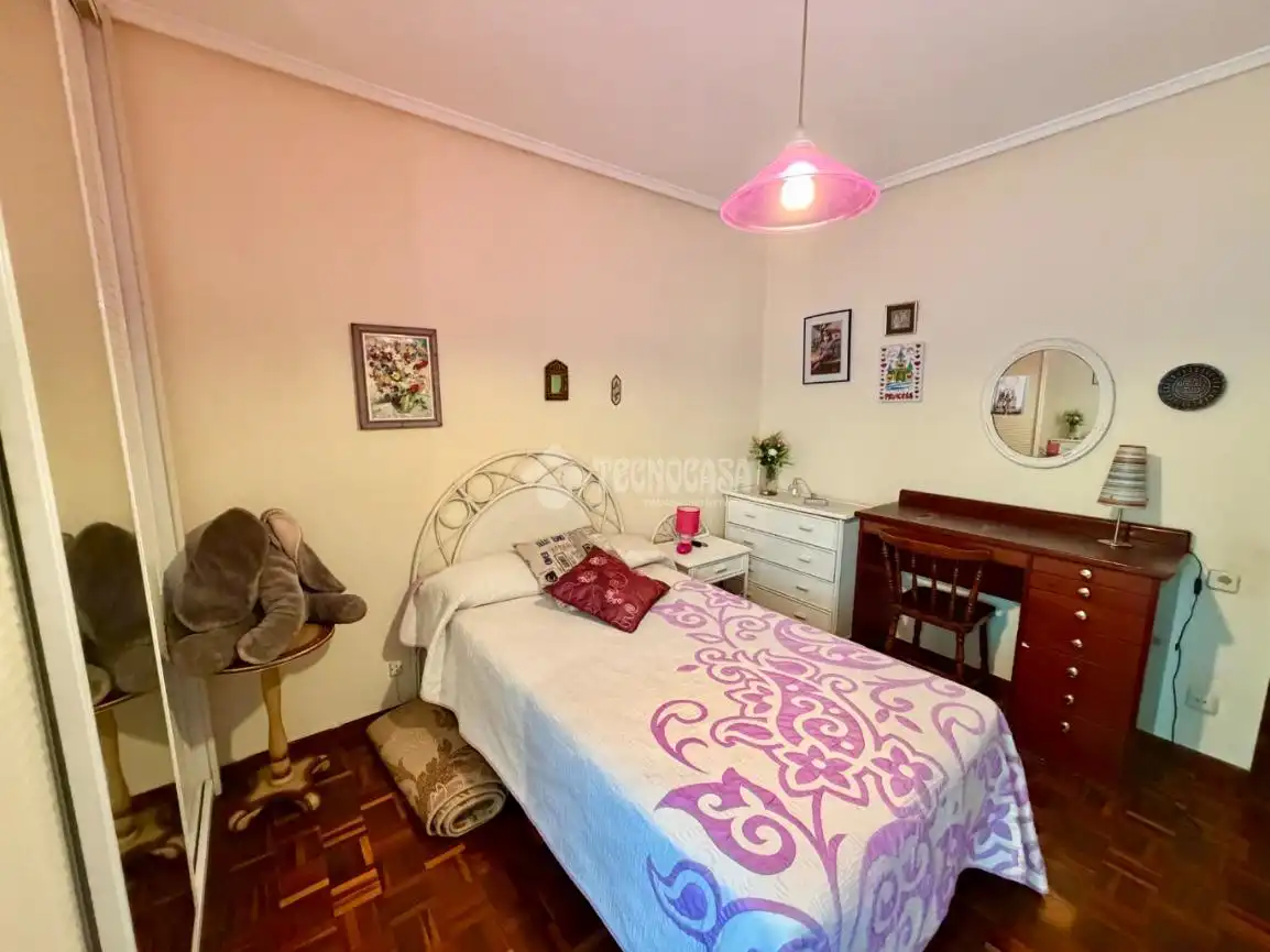 Schlafzimmer von Wohnung zum Verkauf in Santander
