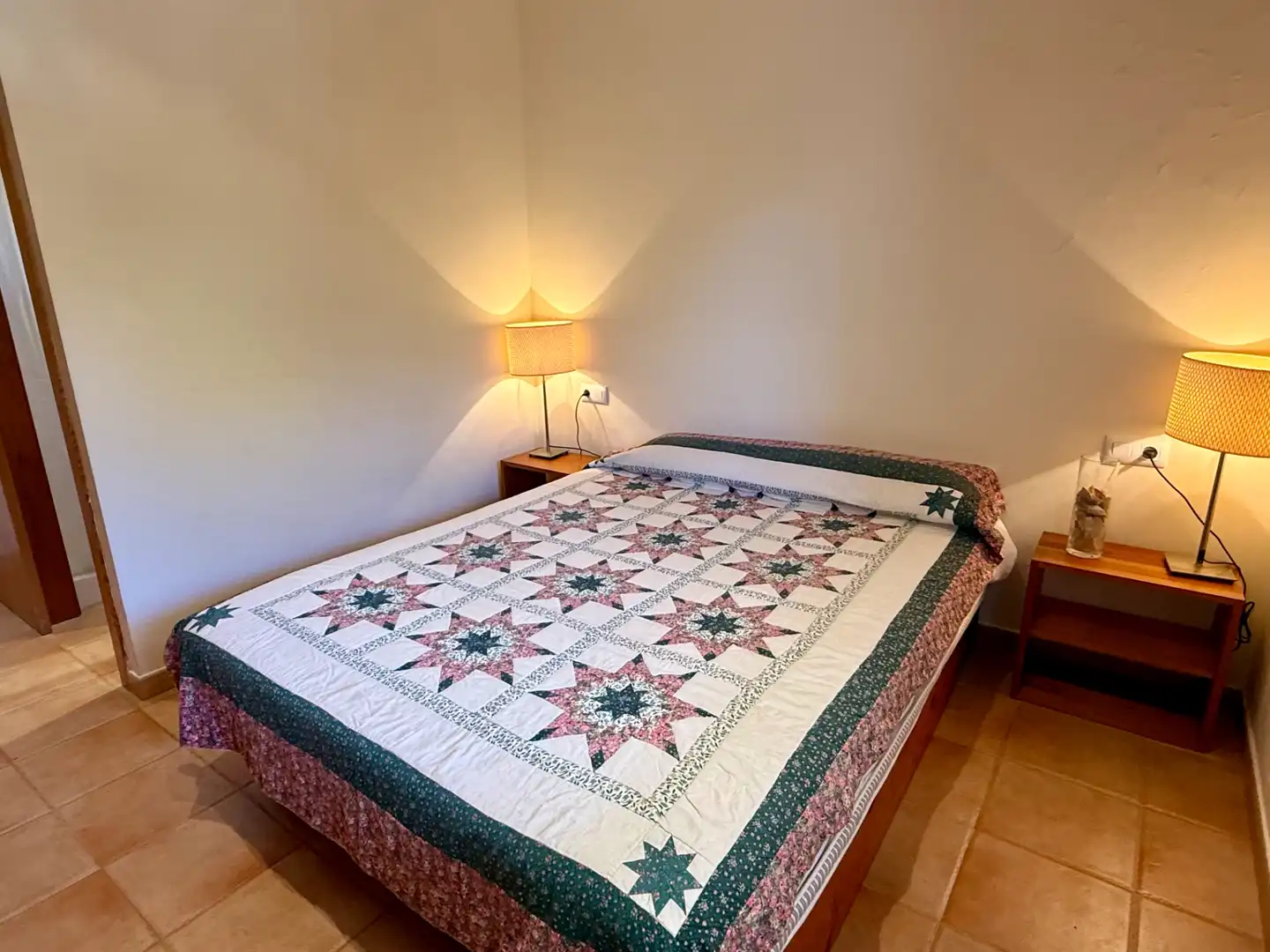 Schlafzimmer von Wohnungen zum Verkauf in Palafrugell mit Klimaanlage, Terrasse und Gemeinschaftspool
