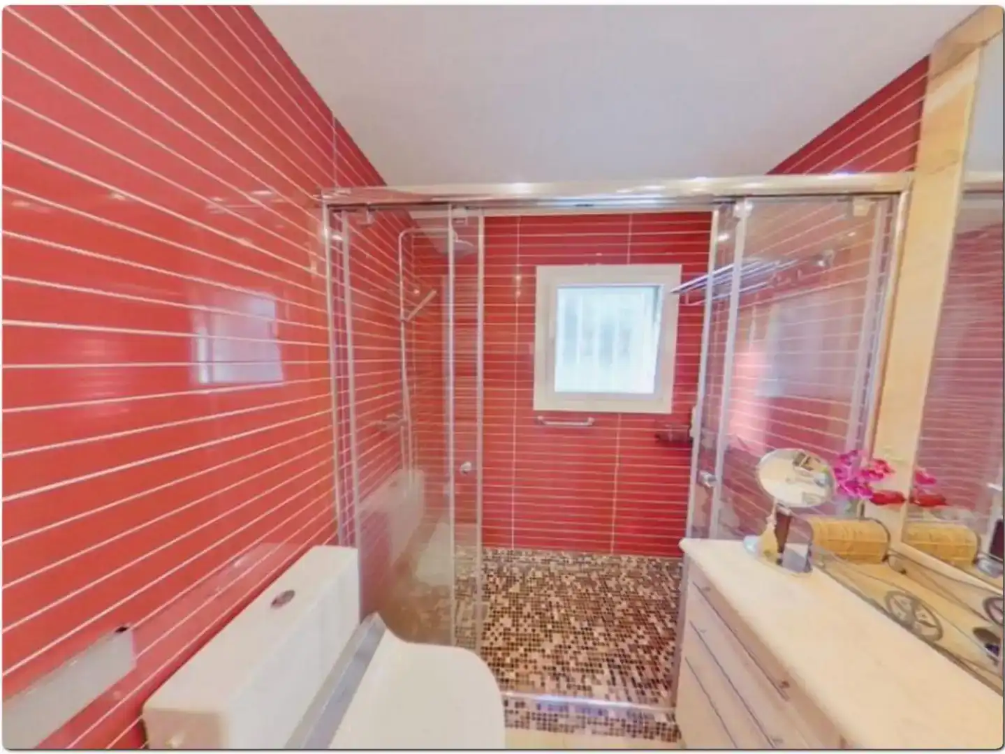 Bathroom of Houses for rent in Lloret de Mar  with Air Conditioner, Private garden and Parquet flooring