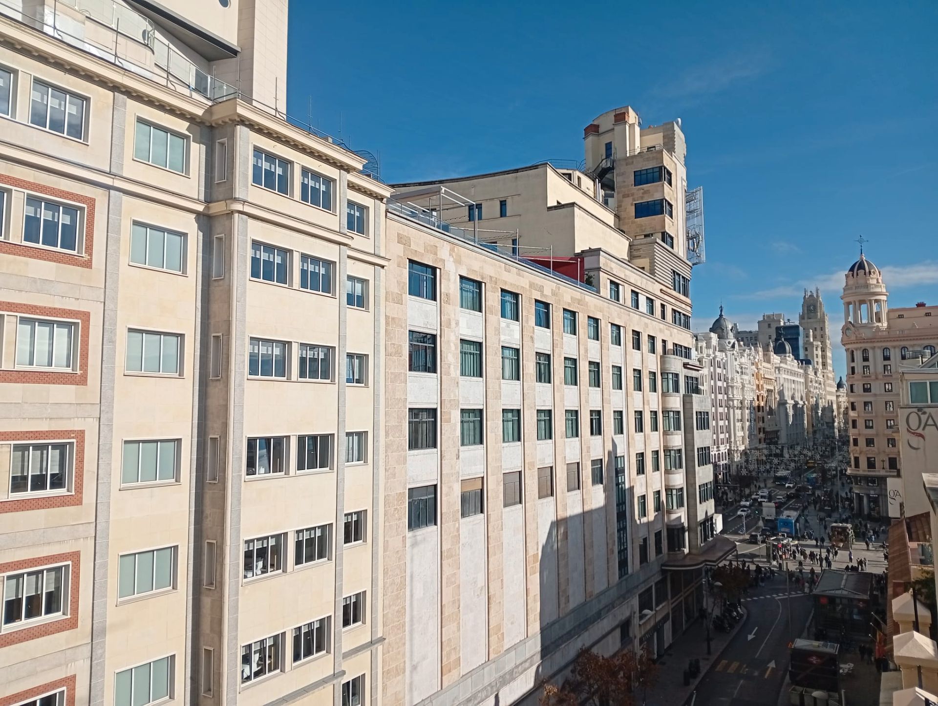 Vista exterior de Pis en venda en  Madrid Capital amb Calefacció, Parquet i Terrassa