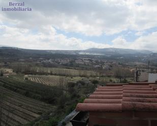 Vista exterior de Finca rústica en venda en Medrano amb Terrassa