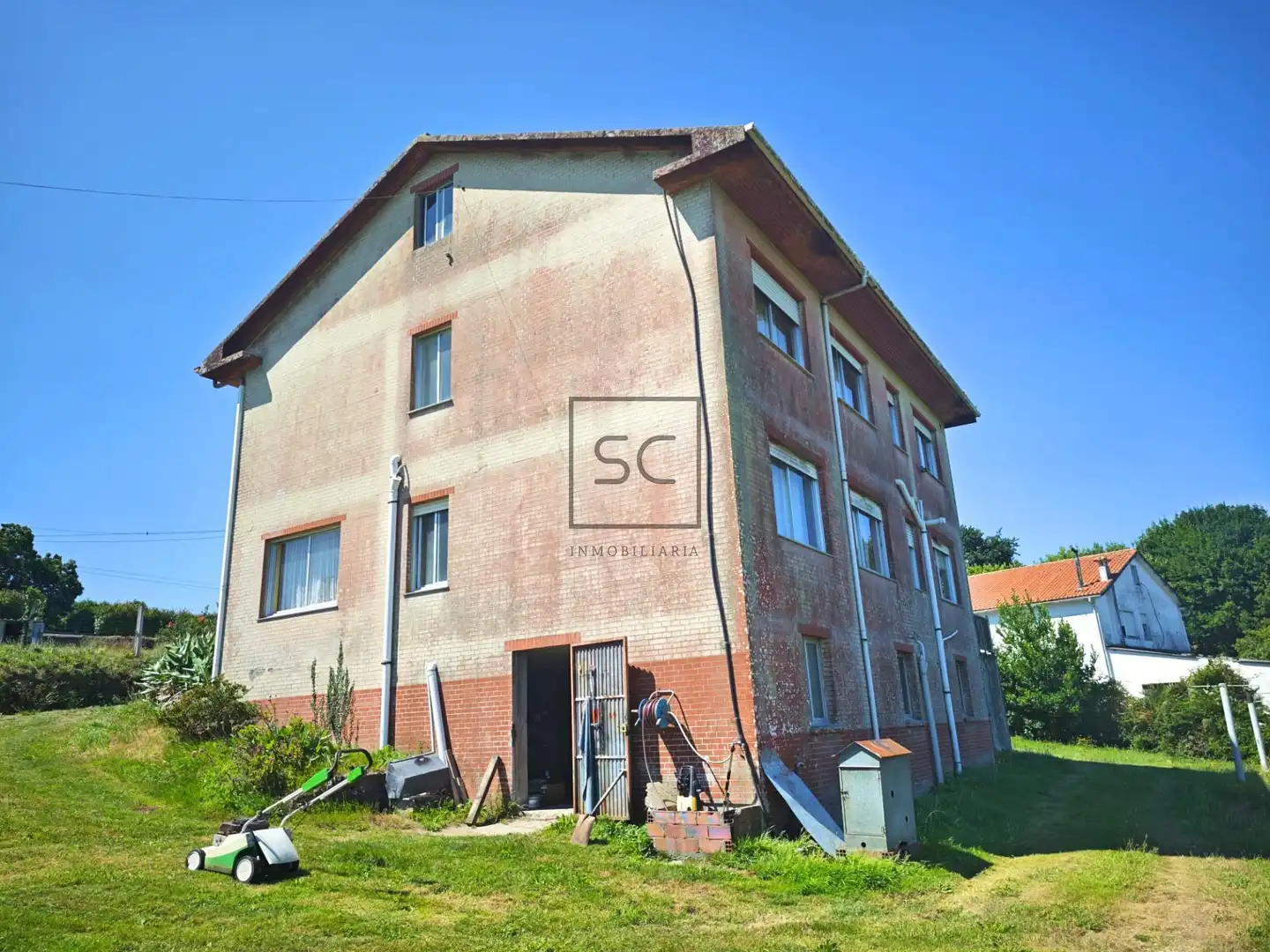 Vista exterior de Casa o chalet en venta en Narón con Jardín privado, Trastero y Amueblado