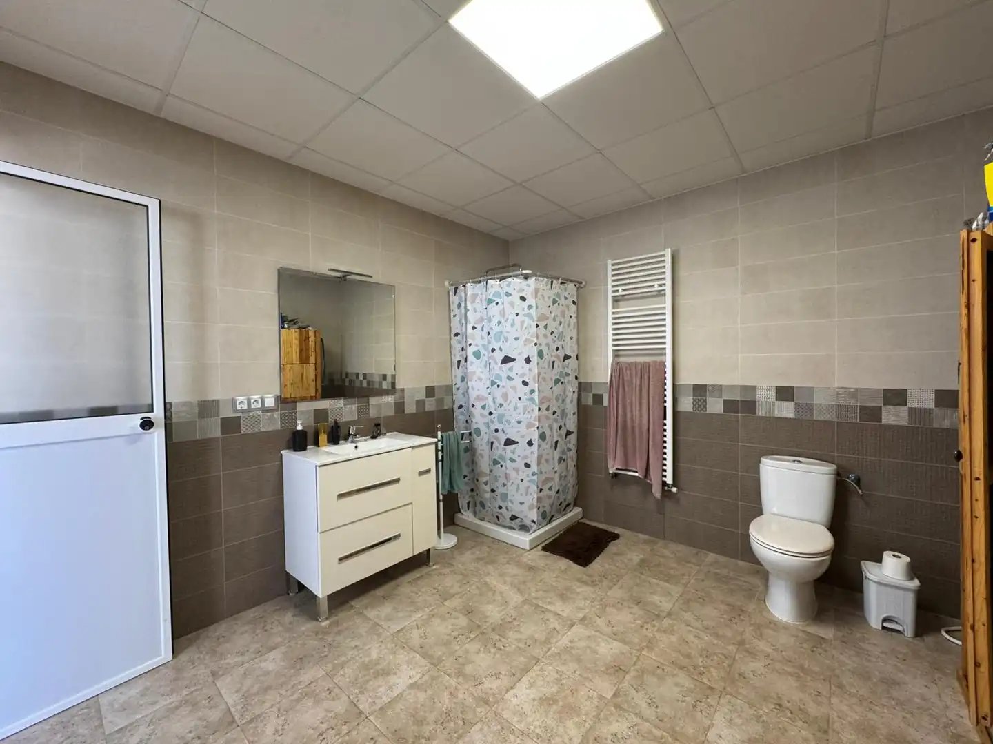 Badezimmer von Haus oder Chalet zum Verkauf in Humilladero mit Klimaanlage, Möbliert und Ofen