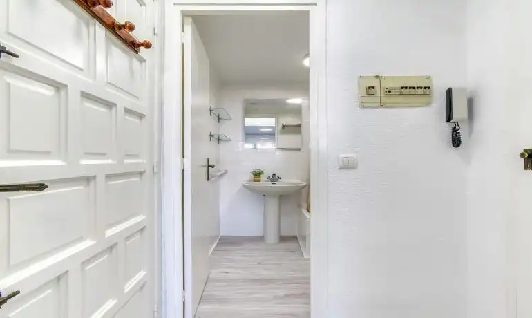 Studio with lift for sale in POBLAT TIPIC/AV. CANAL 19, imagen 11