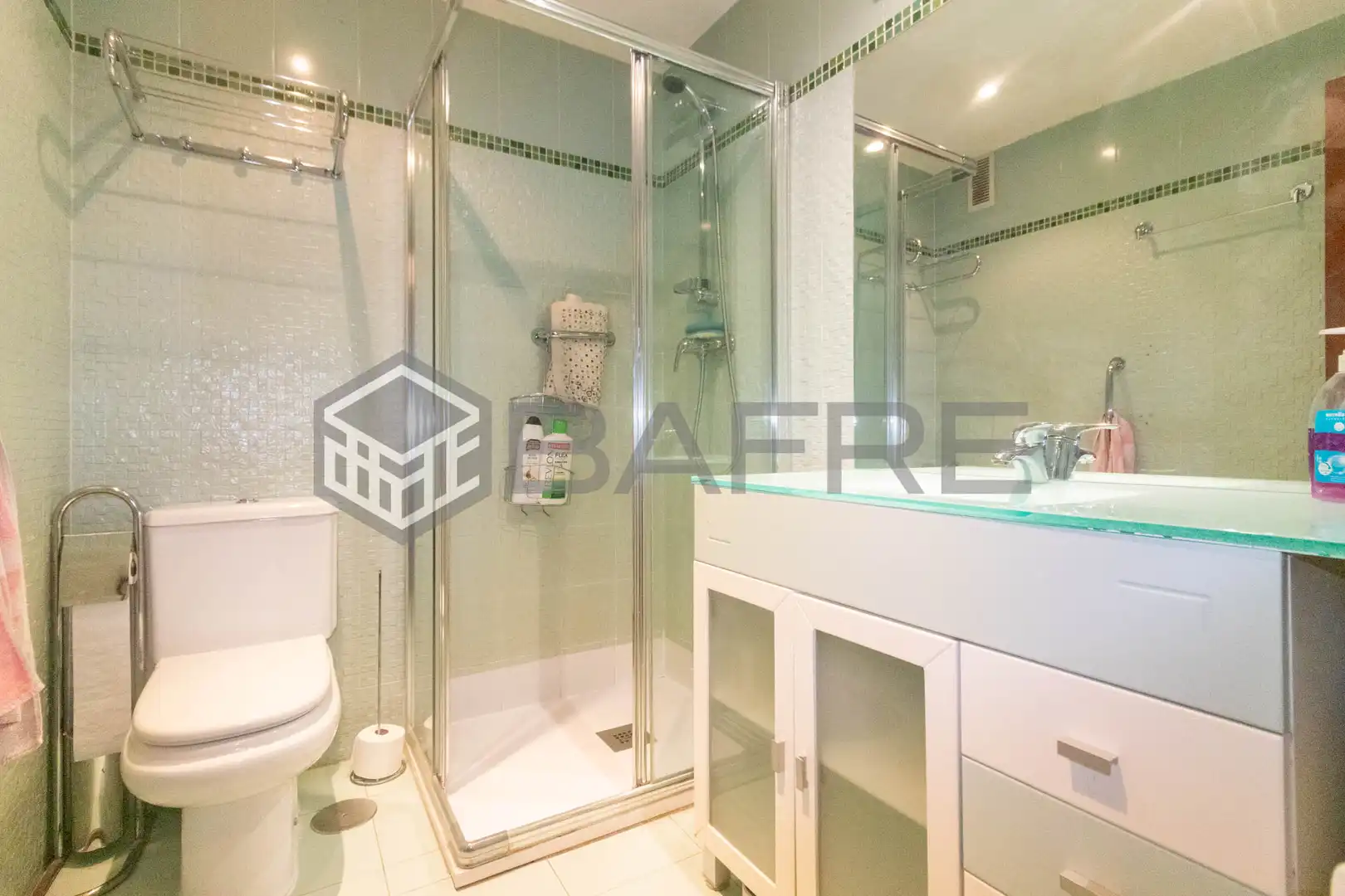 Baño de Piso en venta en Madrid con Aire acondicionado, Calefacción y Parquet