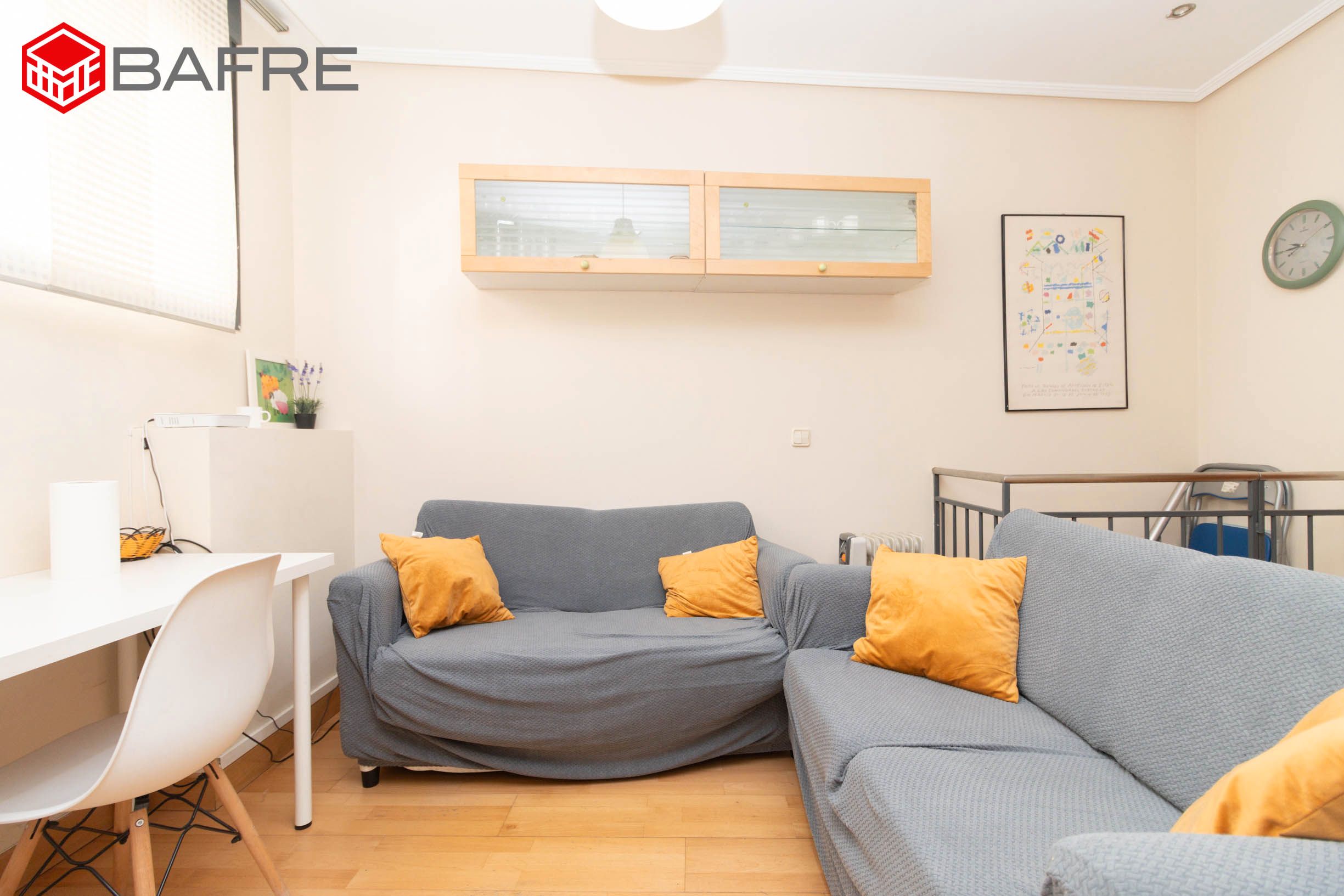 Living room of Flat for sale in  Madrid Capital  with Heating