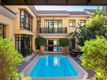 Haus mit Balkon zur Miete in Nueva Andalucía