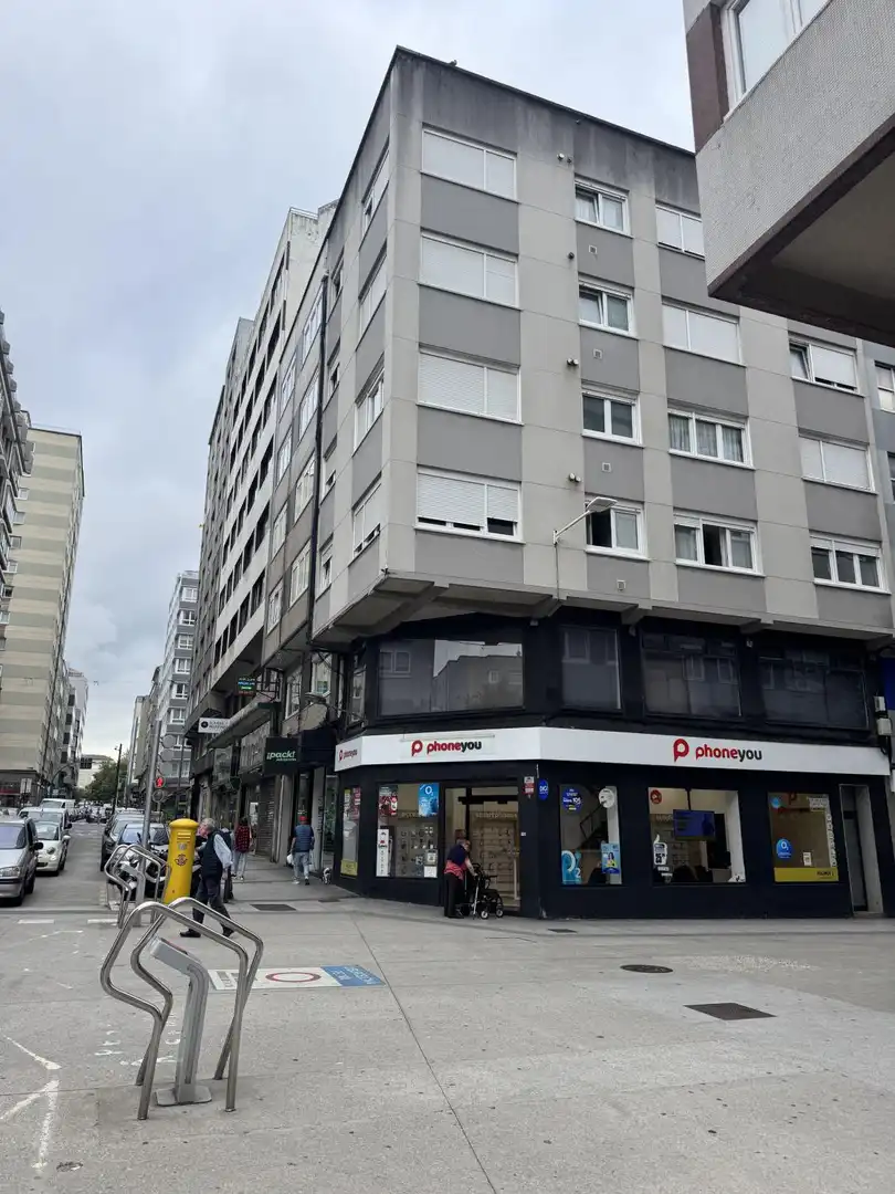 Vista exterior de Edificio en venta en A Coruña Capital 