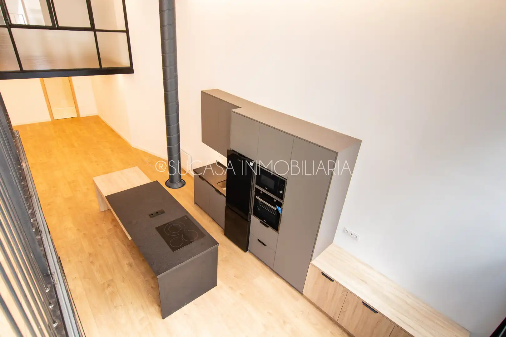 Cuina de Loft de lloguer en A Coruña Capital  amb Calefacció, Parquet i Forn