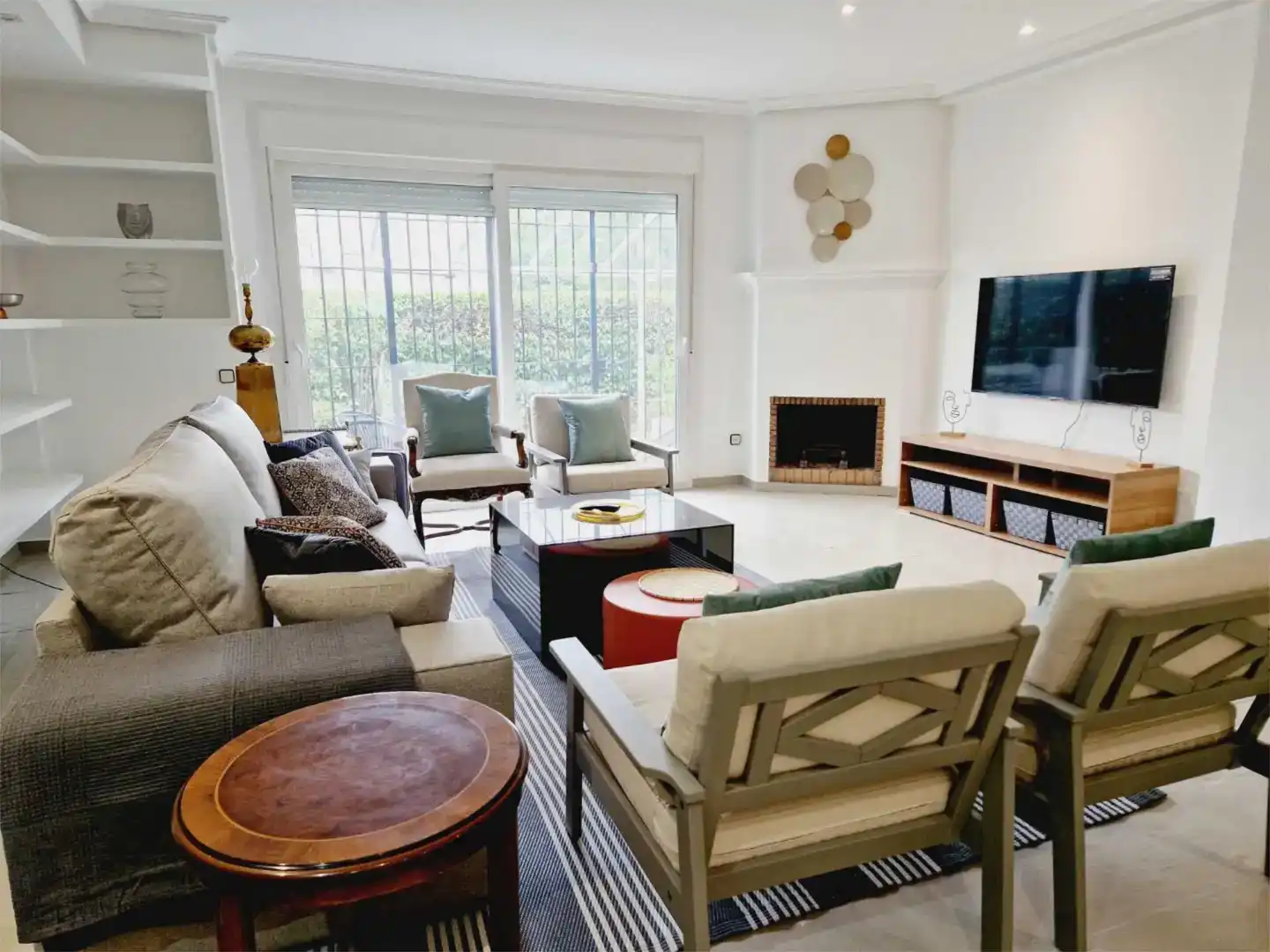 Sala de estar de Casa o chalet para compartir en Madrid con Aire acondicionado, Jardín privado y Parquet