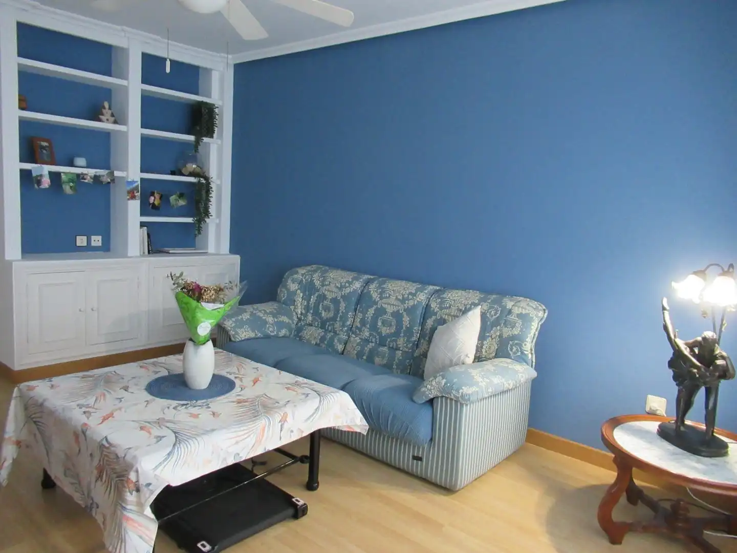 Wohnzimmer von Wohnung zur Miete in Cáceres mit Klimaanlage, Privatgarten und Terrasse