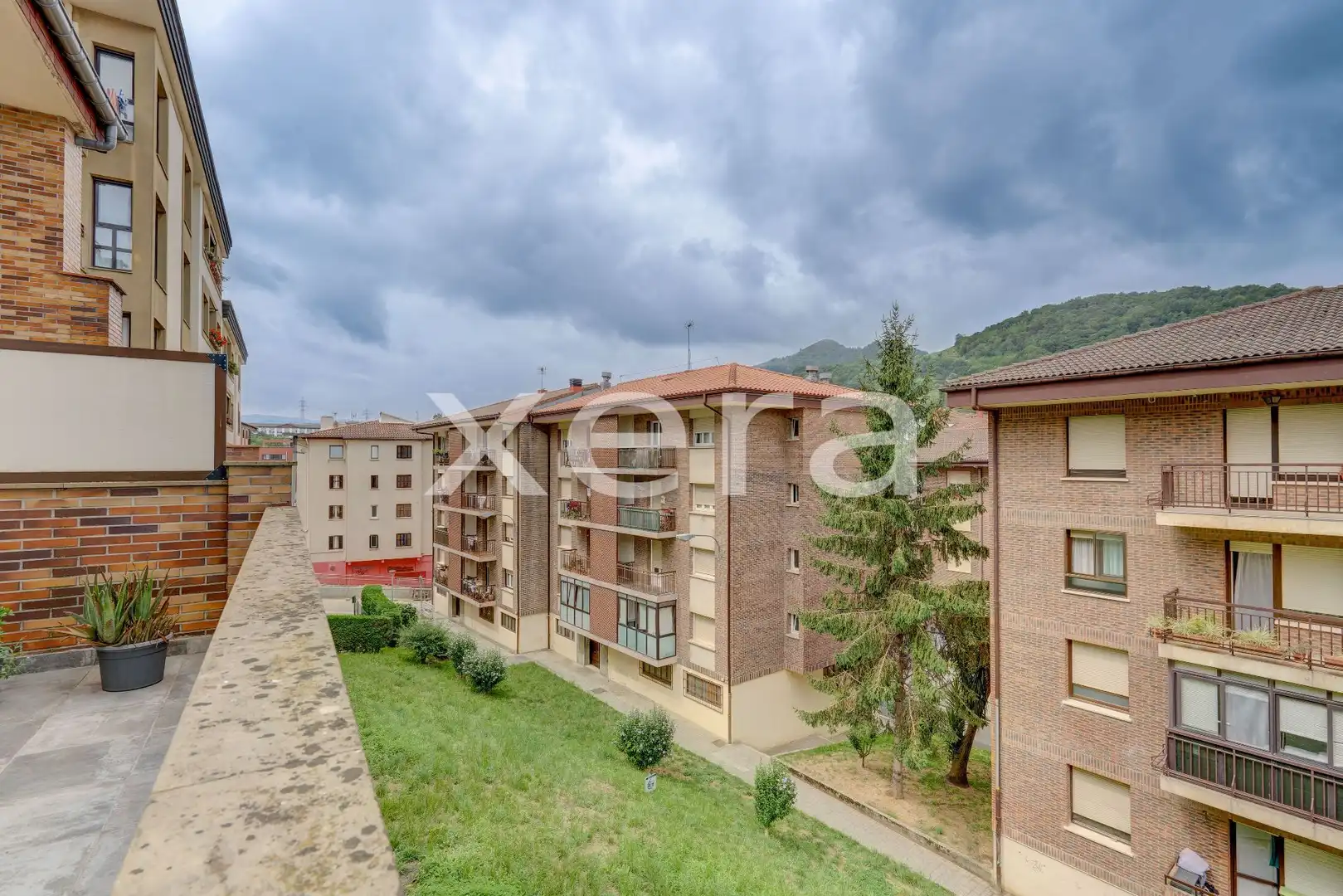 Vista exterior de Casa adosada en venta en Urnieta con Calefacción, Terraza y Trastero