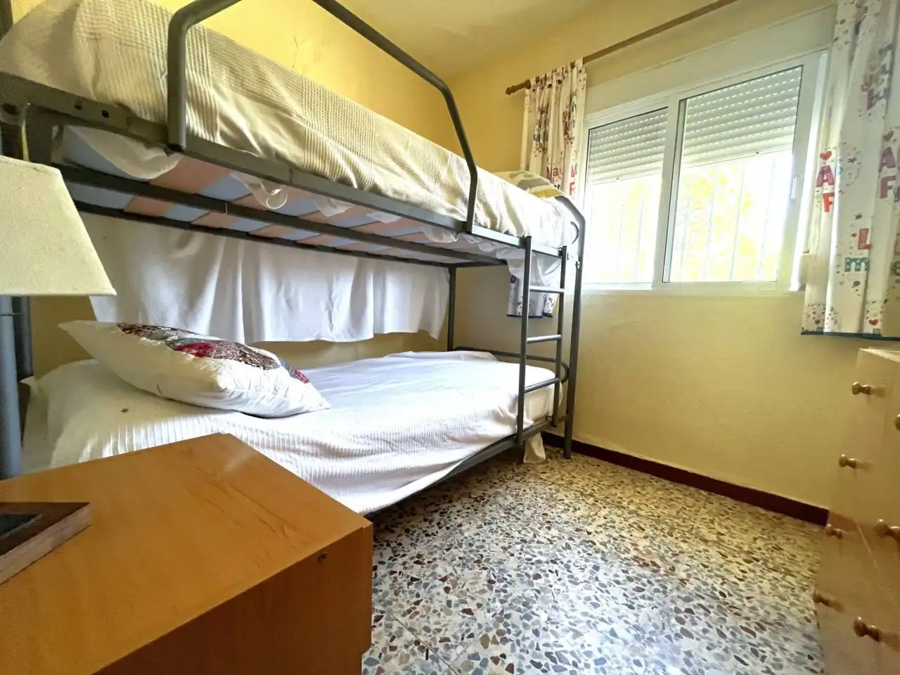 Habitación de Casa o chalet en venta en Valverde del Camino con Jardín privado, Terraza y Amueblado
