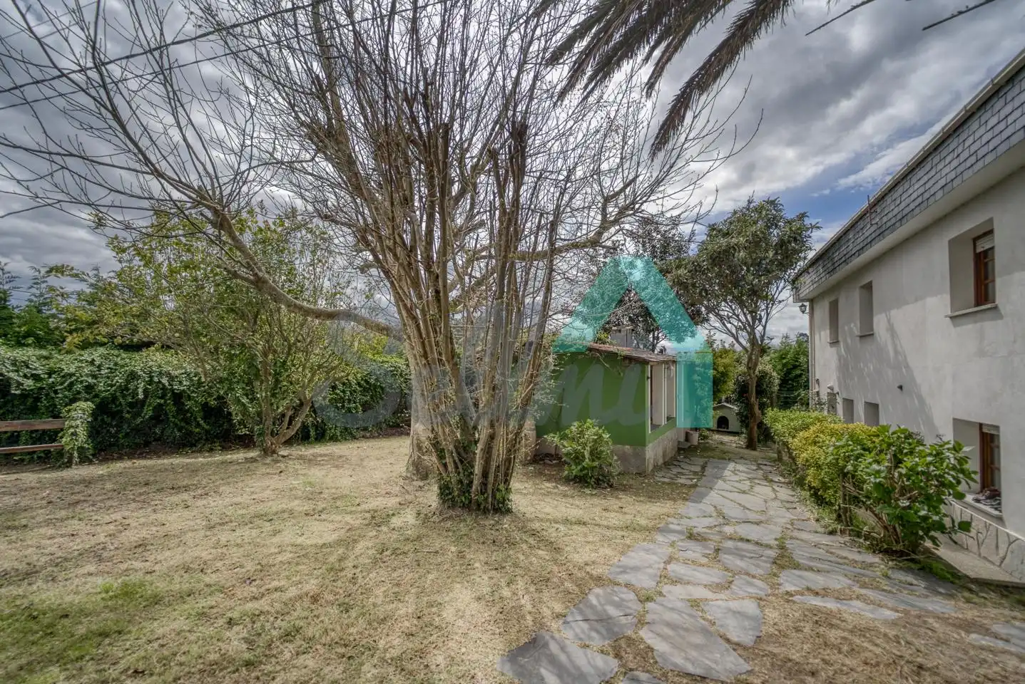 Jardín de Casa o chalet en venta en Castropol con Calefacción y Jardín privado
