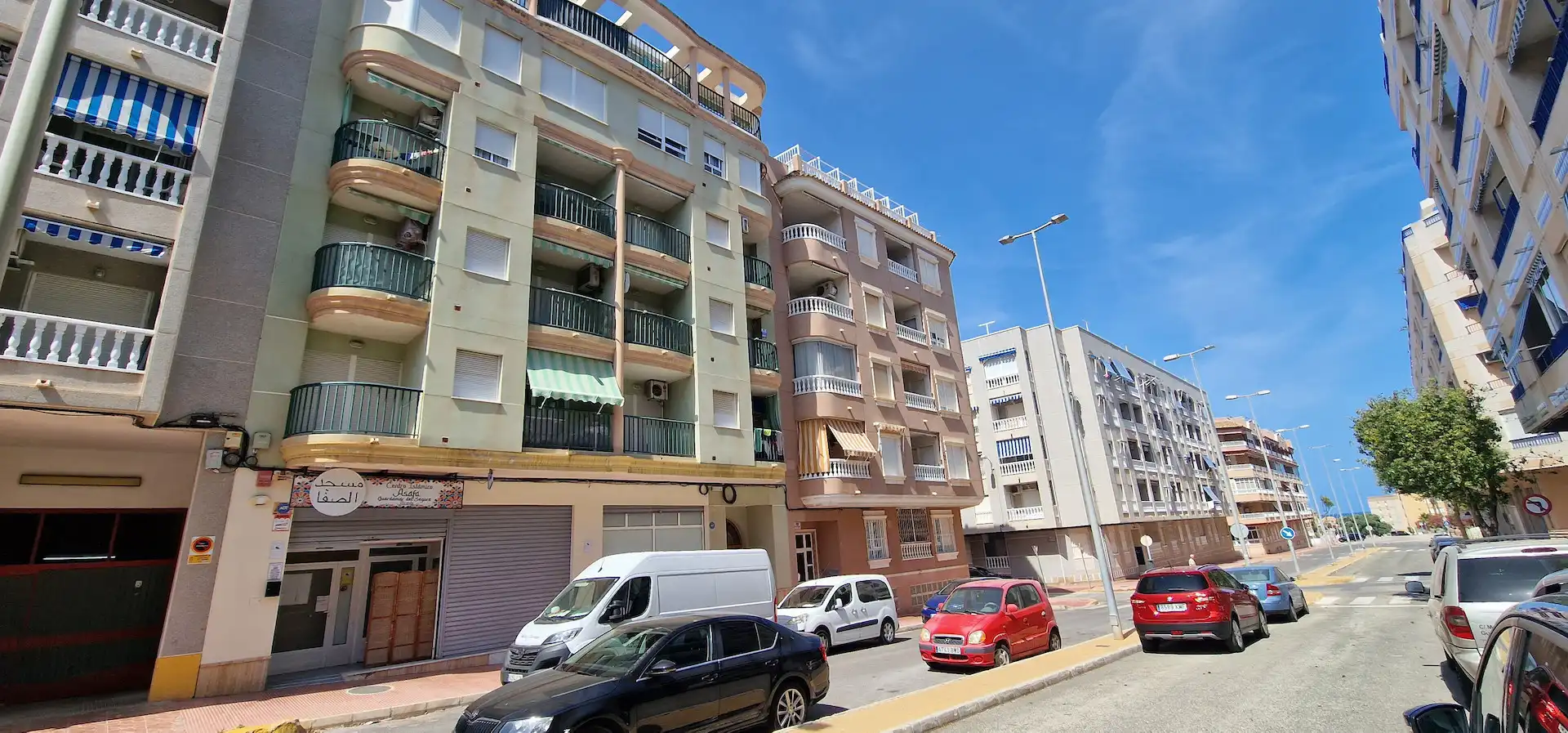 Vista exterior de Apartament de lloguer en Guardamar del Segura amb Aire condicionat, Calefacció i Moblat
