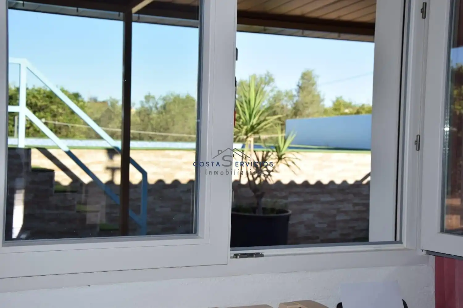 Terrassa de Finca rústica en venda en Gibraleón amb Aire condicionat, Terrassa i Piscina