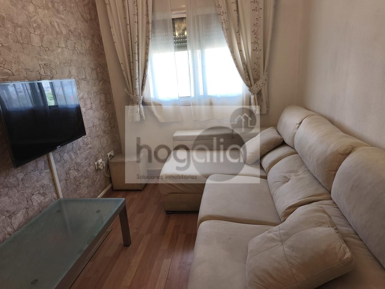 Living room of Flat to rent in  Sevilla Capital  with Air Conditioner and Furnished